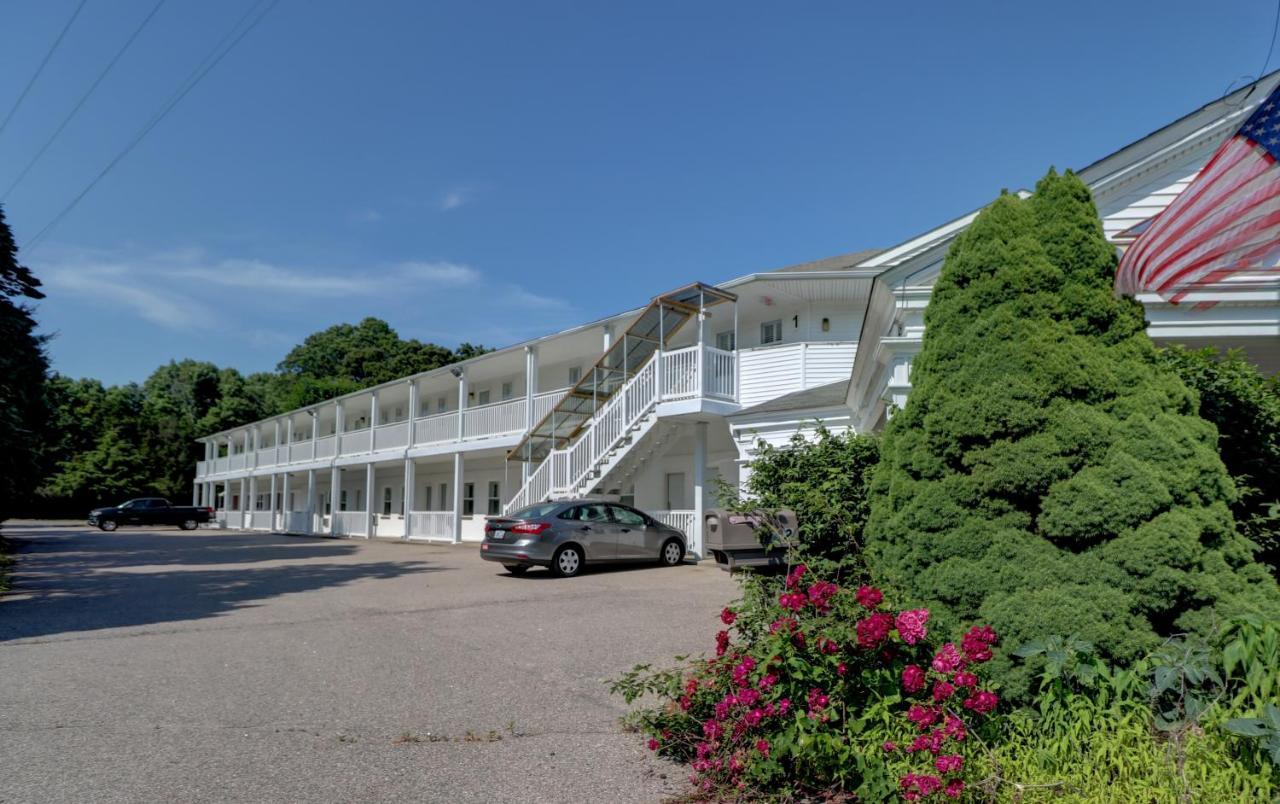 Hamilton Village Inn North Kingstown Eksteriør billede